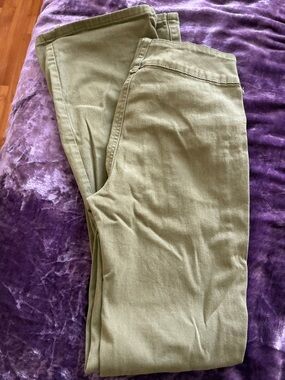 Women’s Olive Green Casual Pants